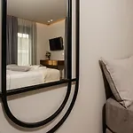 Horizon - Beachfront Luxury, By Zantewize