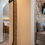 Horizon - Beachfront Luxury, By Zantewize Hotel