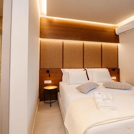 Horizon - Beachfront Luxury, By Zantewize