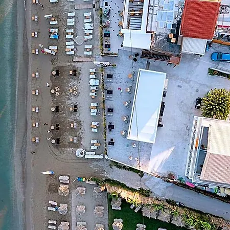 Horizon - Beachfront Luxury, By Zantewize Hotel