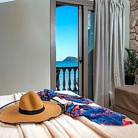 Hotel Horizon - Beachfront Luxury, By Zantewize