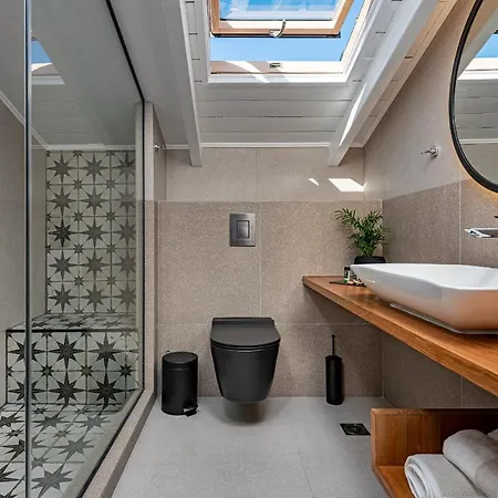 Horizon - Beachfront Luxury, By Zantewize Hotel *