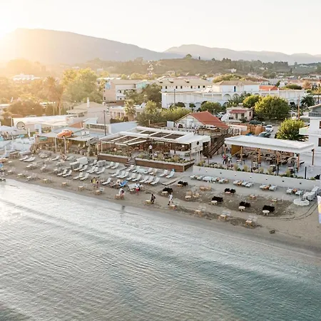 Horizon - Beachfront Luxury, By Zantewize Hotel