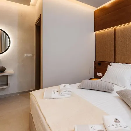 Horizon - Beachfront Luxury, By Zantewize