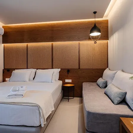 Horizon - Beachfront Luxury, By Zantewize *