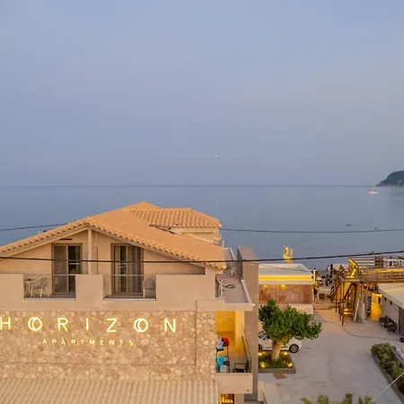 Horizon - Beachfront Luxury, By Zantewize *