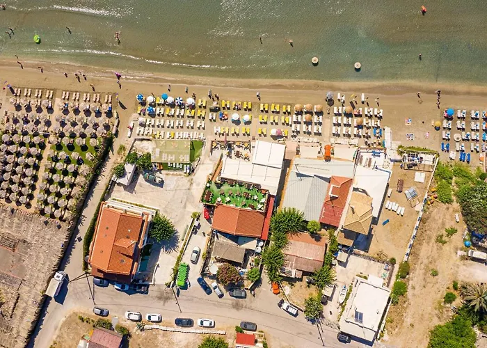 מלון Horizon - Beachfront Luxury, By Zantewize *