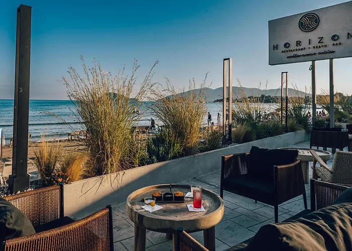 Horizon - Beachfront Luxury, By Zantewize מלון *