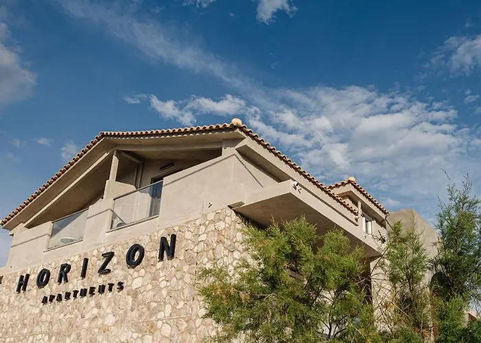 Horizon - Beachfront Luxury, By Zantewize