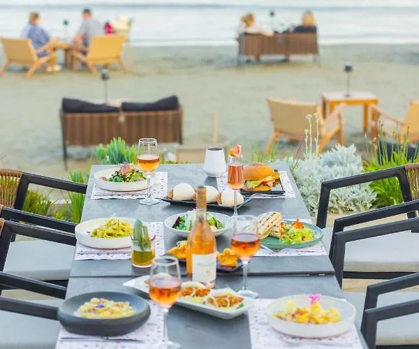 Horizon - Beachfront Luxury, By Zantewize מלון *
